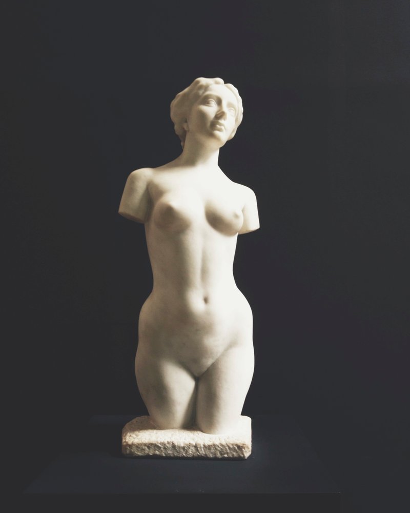 Statue, Paris.